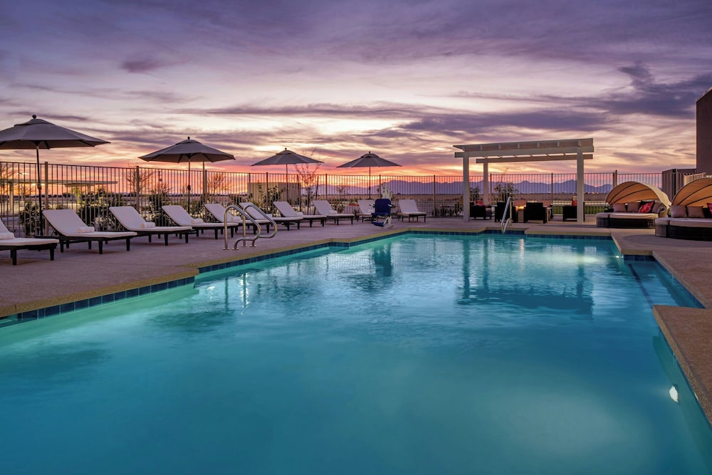 Marriott Phoenix Chandler - carbon neutral hotel in Chandler