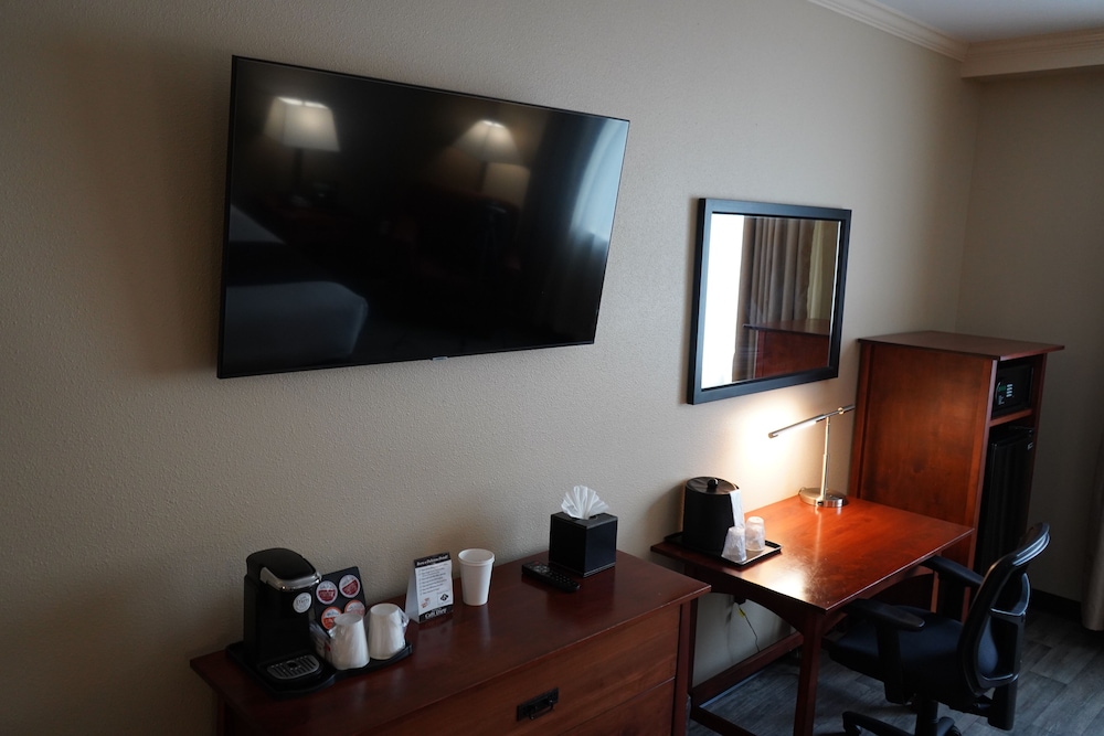 Lucky 7 Casino & Hotel Howonquet Lodge - photo 21