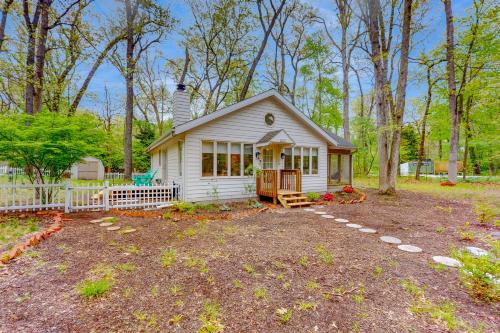 Livywood Cottage — 4-Star Luxury Hotel in New Buffalo, United States