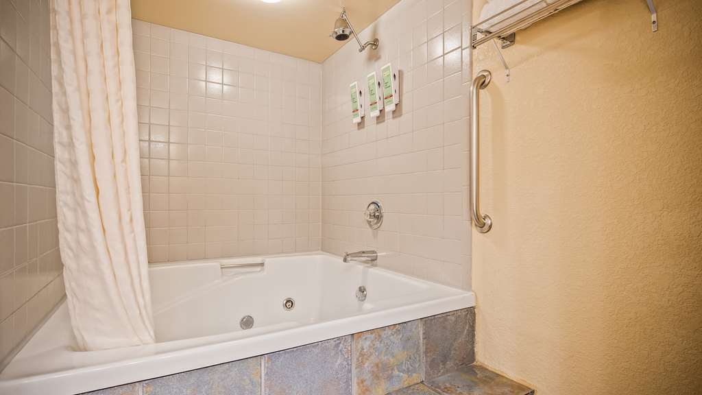 Best Western Center Pointe Inn - photo 24