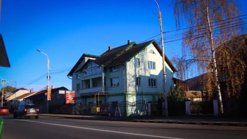Casa in Bucovina — 4-Star Luxury Hotel in Gura Humorului, Romania
