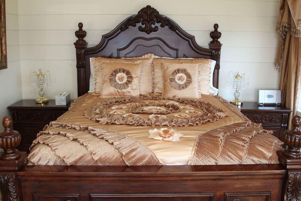 Monarch Cove Inn - photo 31