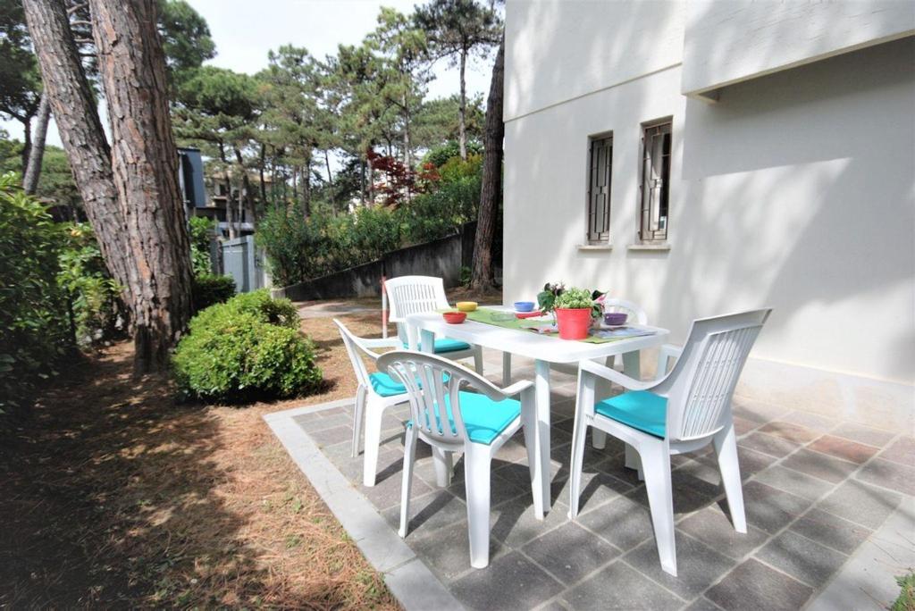Villa Isolina — 4-Star Luxury Hotel in Lignano Sabbiadoro, Italy