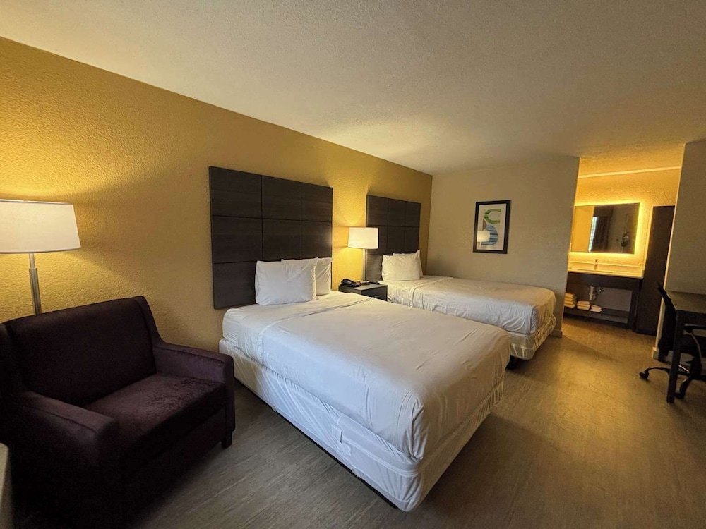 Studio 6 Suites Charlotte NC Northlake - photo 10
