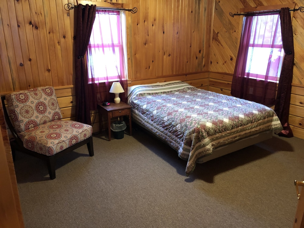 Sunset Pines Resort - photo 5