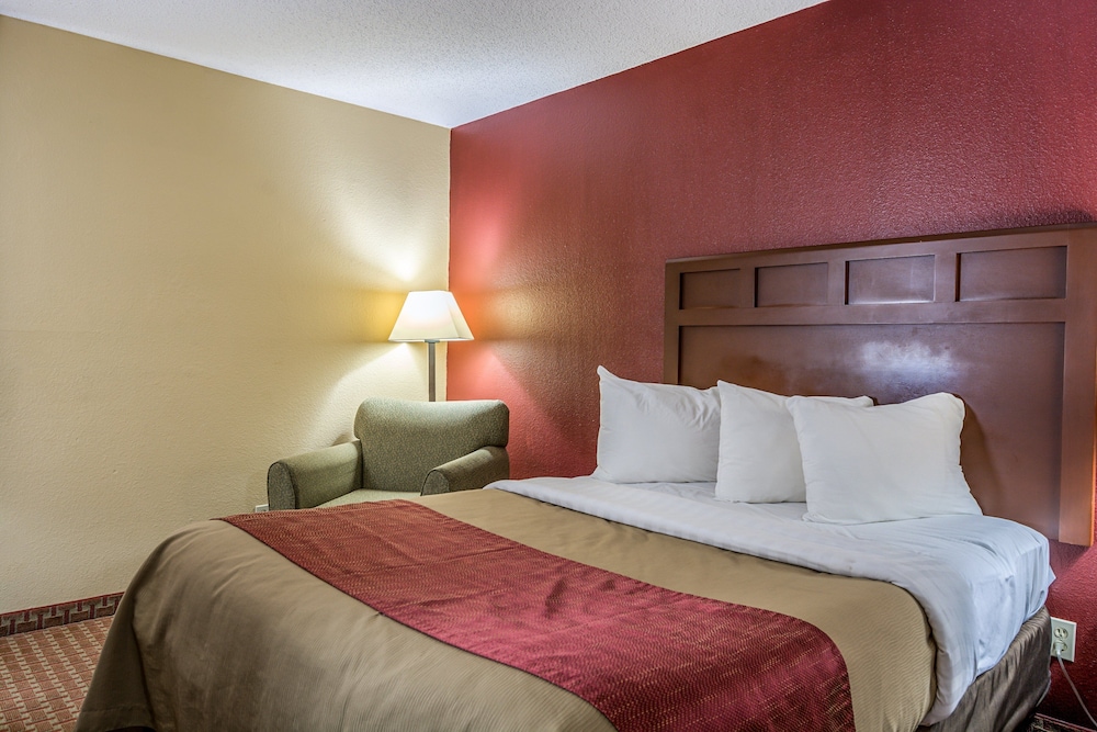 Red Roof Inn & Suites Little Rock - photo 27