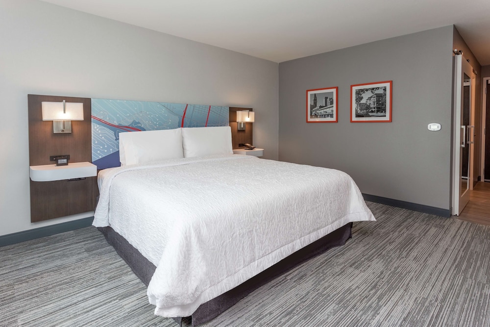 Hampton Inn Oakland Downtown City Center - photo 13