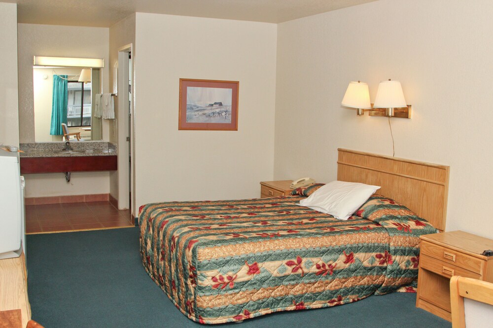 Gold Country Inn - photo 13