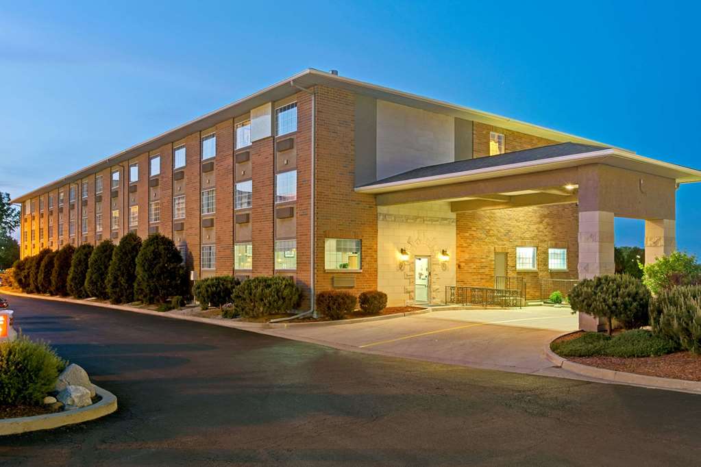 Super 8 by Wyndham Gurnee — hotel in Gurnee