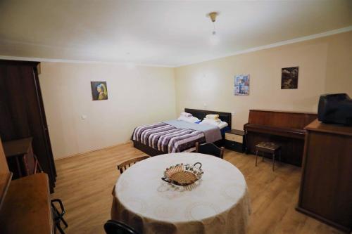 Cozy Warm & Cheap — 4-Star Luxury Hotel in Tbilisi, Georgia