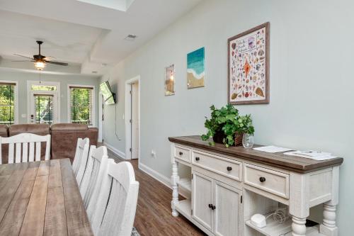 Pawsitively Paradise by Oak Island Accommodations - photo 24