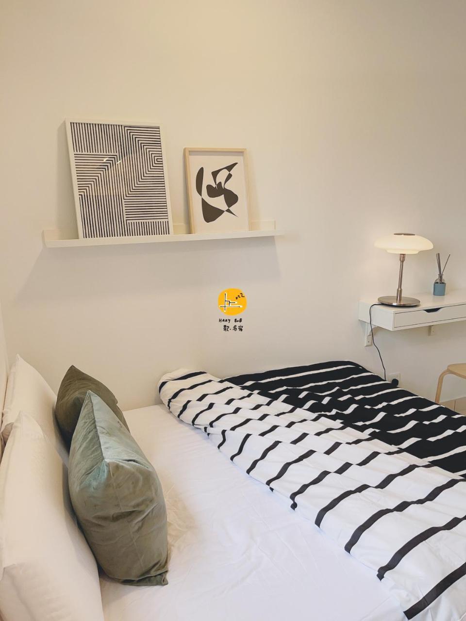 A Private Room With Private Bathroom & Private Entrance 15 mins to KLIA KLIA2 Sepang Host By Private Locals Resident Provide Paid Airport Transport Service Downstairs Eatery & MCD Petrol Station ATM 7 11 — 4-Star Luxury Hotel in Sepang, Malaysia
