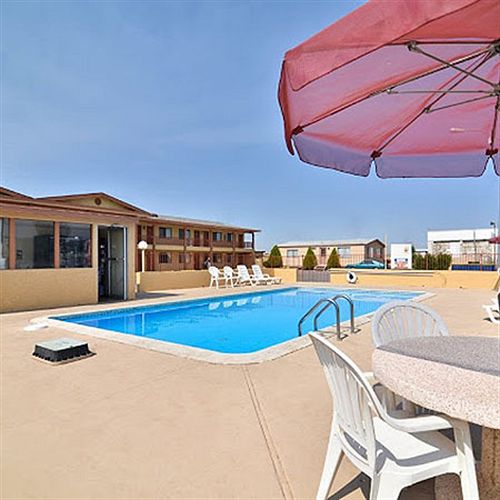 Magnuson Hotel Adobe Inn in Holbrook, United States