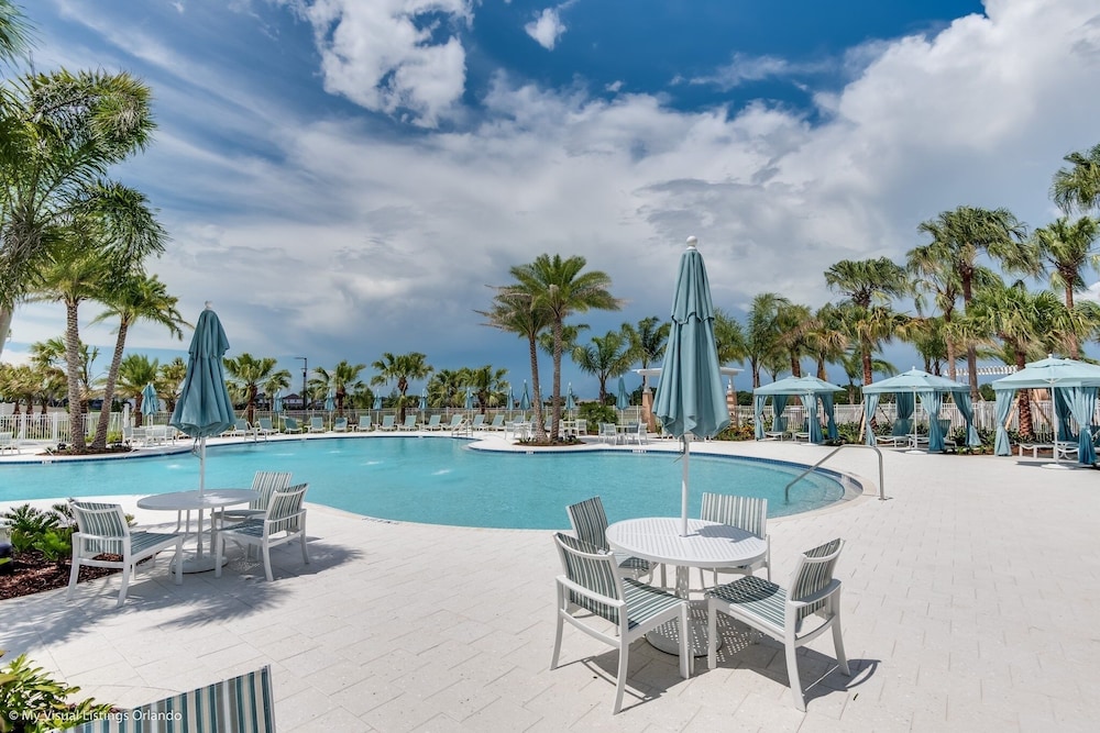 Coconut Breeze Getaway Resort Facilities Access 9 Bedroom Home by Overmoon - photo 34