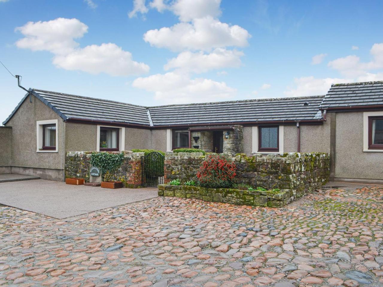 Scalelands Cottage 19341181 — Frizington