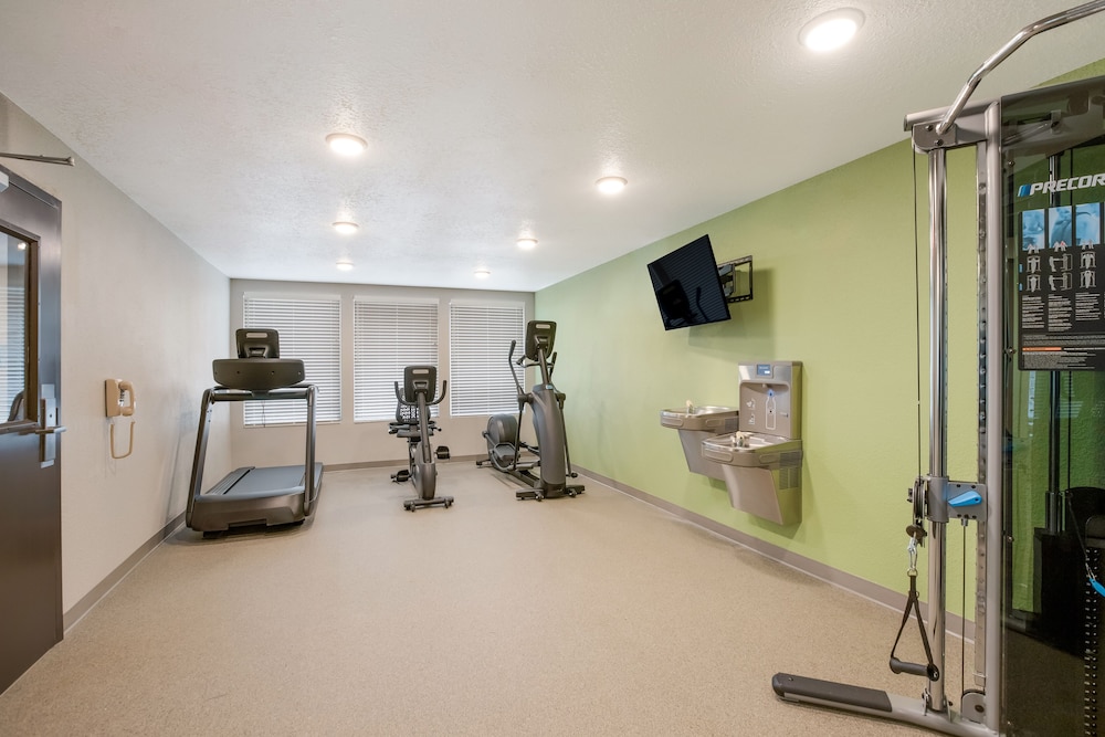 WoodSpring Suites South Brunswick Princeton - photo 28