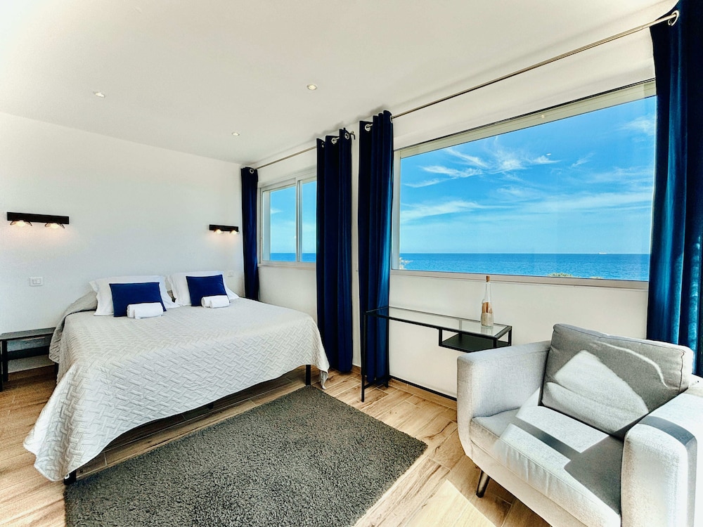 Résidence de Canella — 4-Star Luxury Hotel in Sari-Solenzara, France