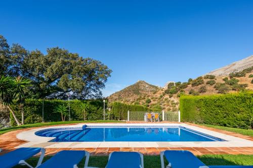 Casa La Encina — 4-Star Luxury Hotel in Alora, Spain