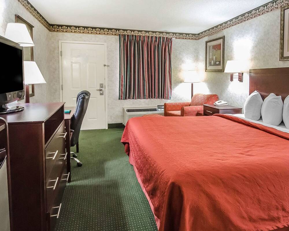 Quality Inn Franklin South - photo 17