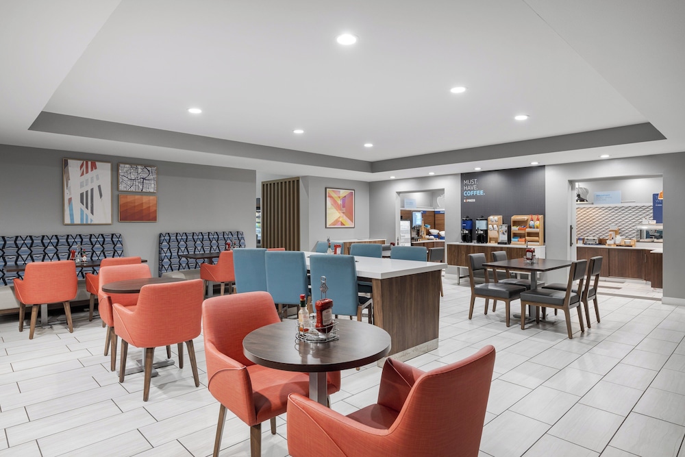 Holiday Inn Express Hotel & Suites San Dimas by IHG - photo 61