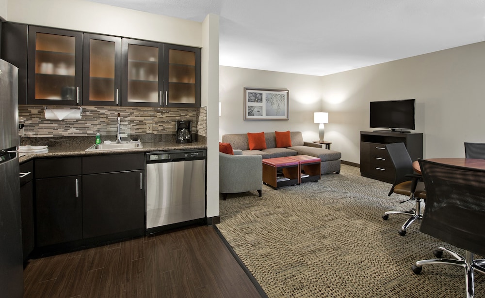 Staybridge Suites Charlotte Ballantyne by IHG - photo 16
