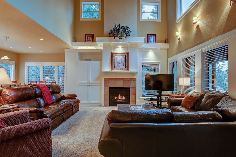 Big Pine — 4-Star Luxury Hotel in Bend, United States