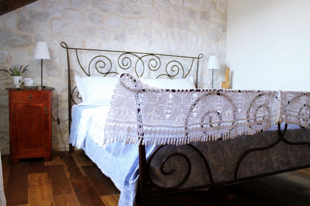 Villa Kate — 4-Star Luxury Hotel in Marina, Croatia