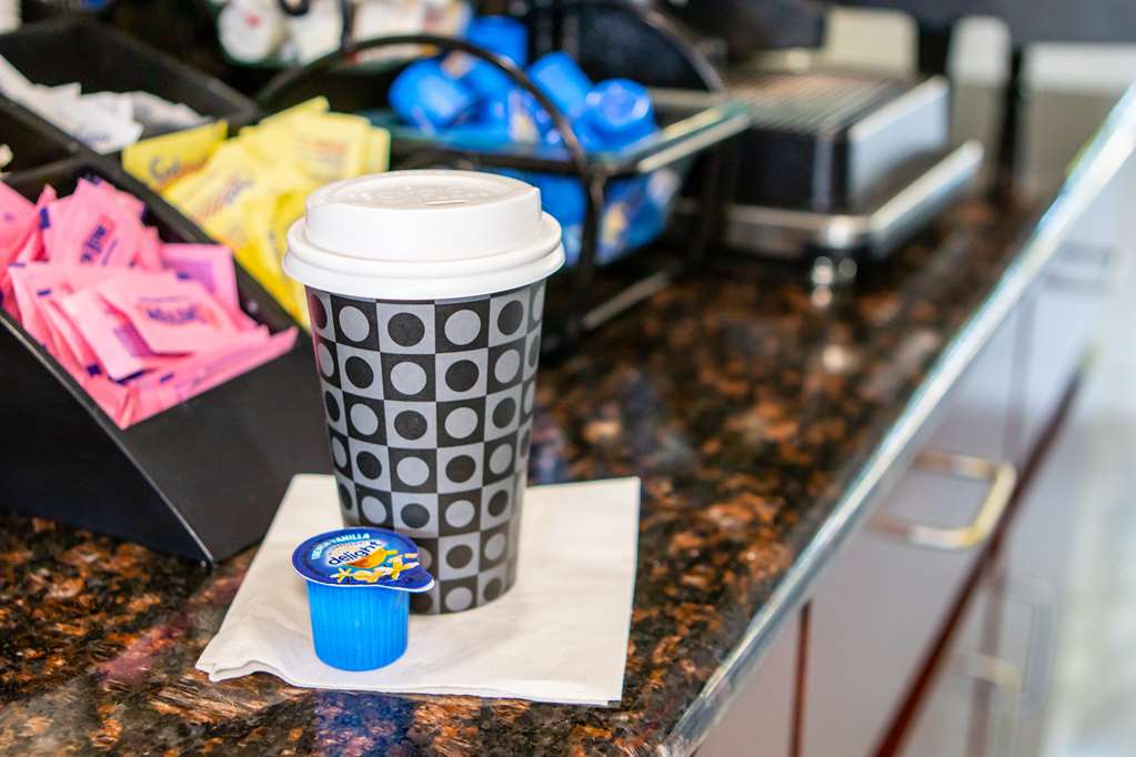 Red Lion Inn & Suites Vancouver - photo 47