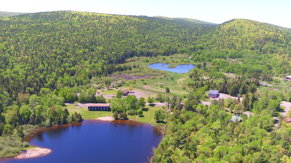 Lake Fanny Hooe Resort 2 Bed With Balcony #12 1 Bedroom Hotel Room by RedAwning - photo 14