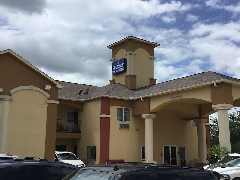 Regency Inn Suites Baytown — Baytown