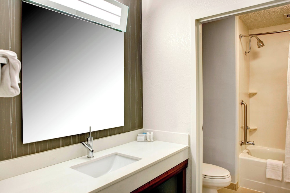 Courtyard by Marriott Columbus Downtown - photo 24