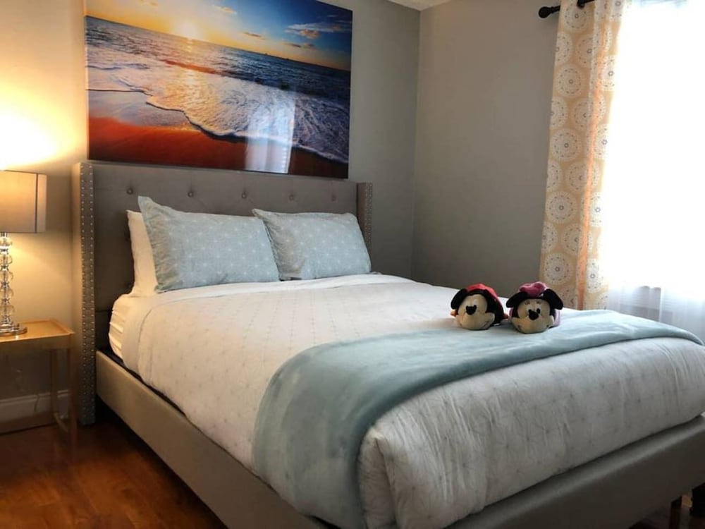 6149 Sandcrest Next TO Universal. 8 Beds. Pool. Very Clean — 4-Star Luxury Hotel in Orlando, United States
