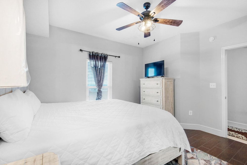 Majestic Beach Towers 1 2113 - featured photo