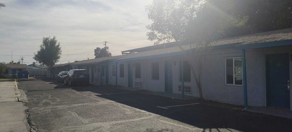 Motel 7 By Oyo Near Phoenix Airport - photo 30