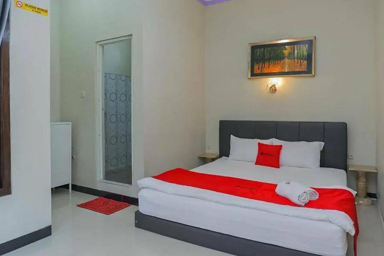 RedDoorz near Kampung Inggris Pare — hotel in Pare