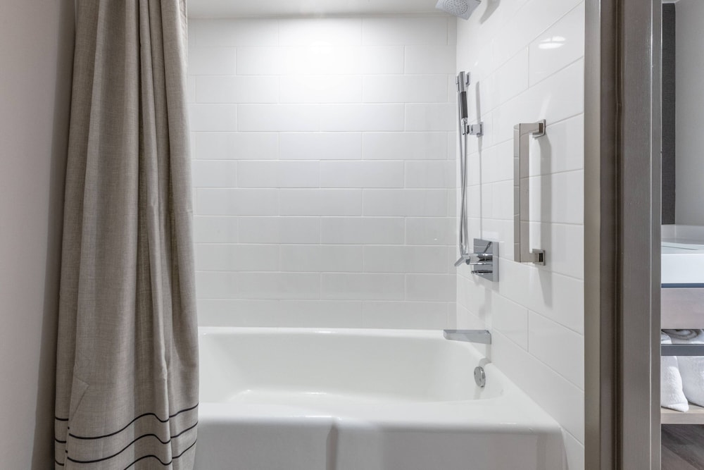 Pittsburgh Airport Marriott - photo 35