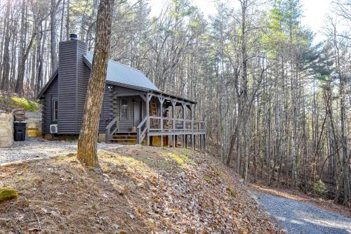 Piney Mountain Perch - carbon neutral hotel in Unknown City