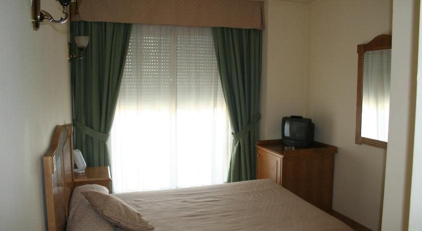 Hotel Austria 76 — Sagunto — photo 4