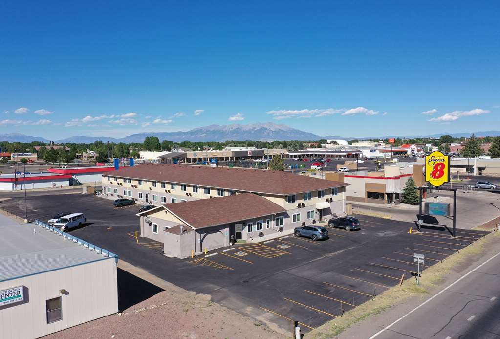 Super 8 by Wyndham Alamosa - photo 2