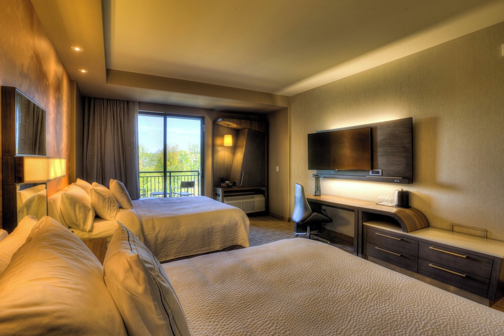 Courtyard by Marriott Pigeon Forge - photo 23