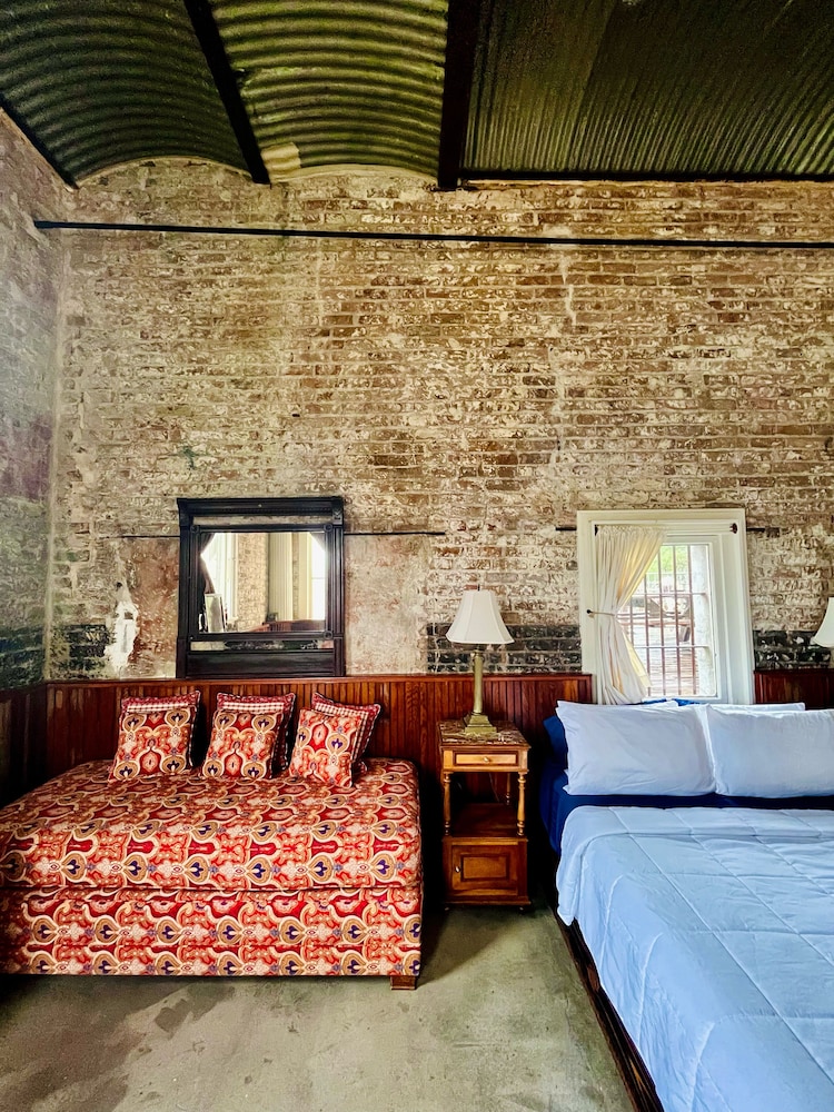 Inn at the Old Jail - photo 28