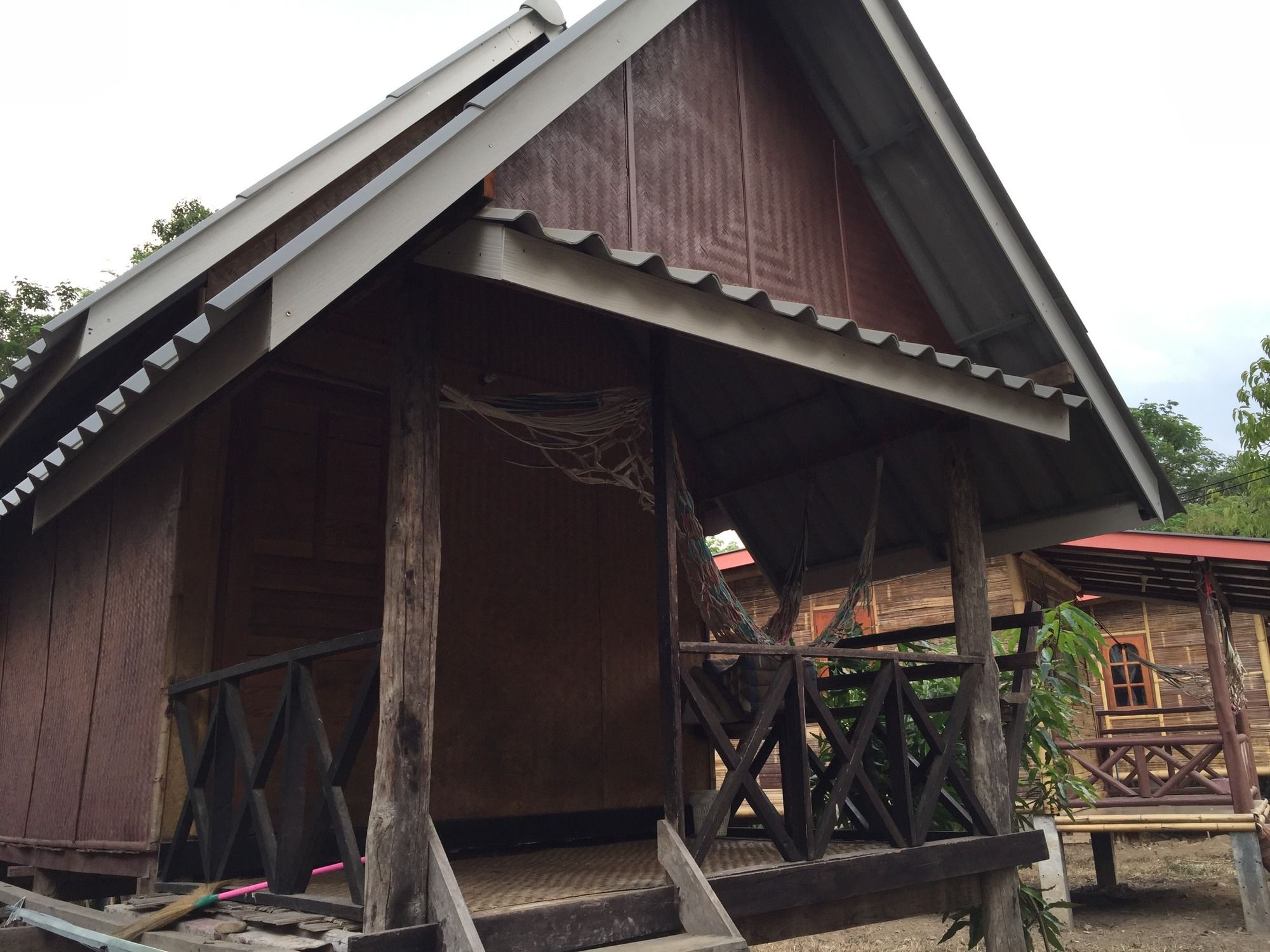 Family Huts - carbon neutral hotel in Pai