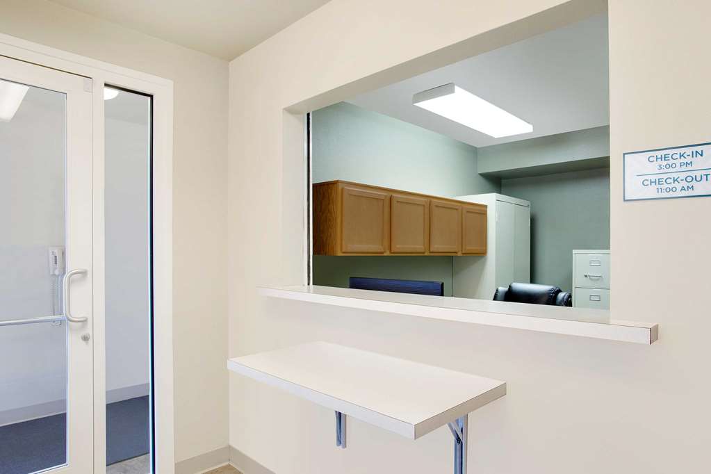 WoodSpring Suites Baton Rouge East I 12 - photo 4