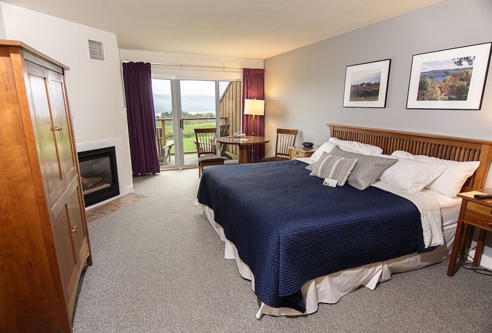 The Inn at Glenora Wine Cellars - photo 6