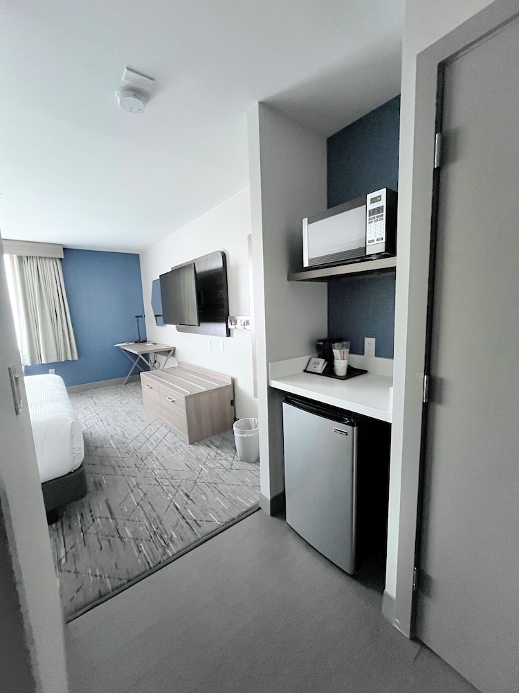 Holiday Inn Express Federal Way Seattle South by IHG - photo 24