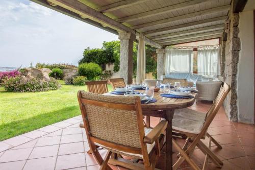 GuestHost Seaview Villa with Garden & Veranda — 4-Star Luxury Hotel in Palau, Italy