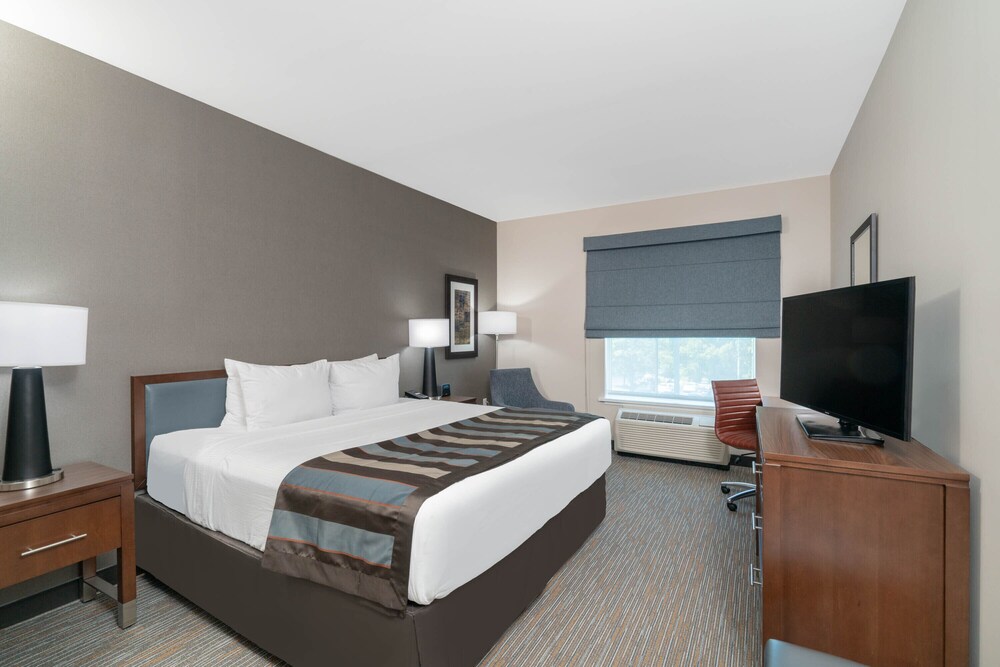 Courtyard by Marriott Seattle SeaTac Airport - photo 5