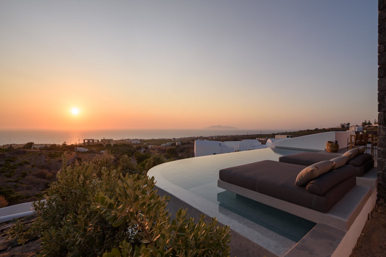 Este Luxury Suites in Fira, Greece