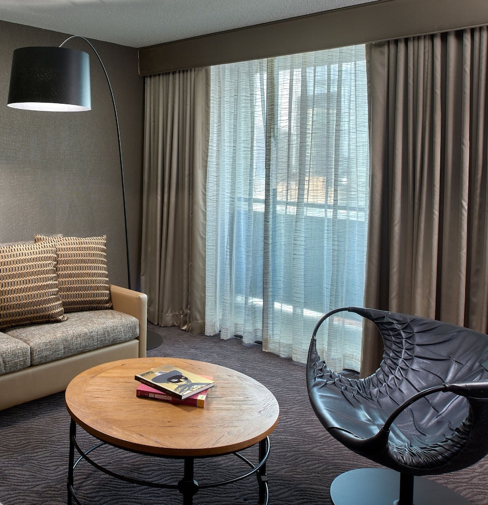 Revere Hotel Boston Common - photo 28