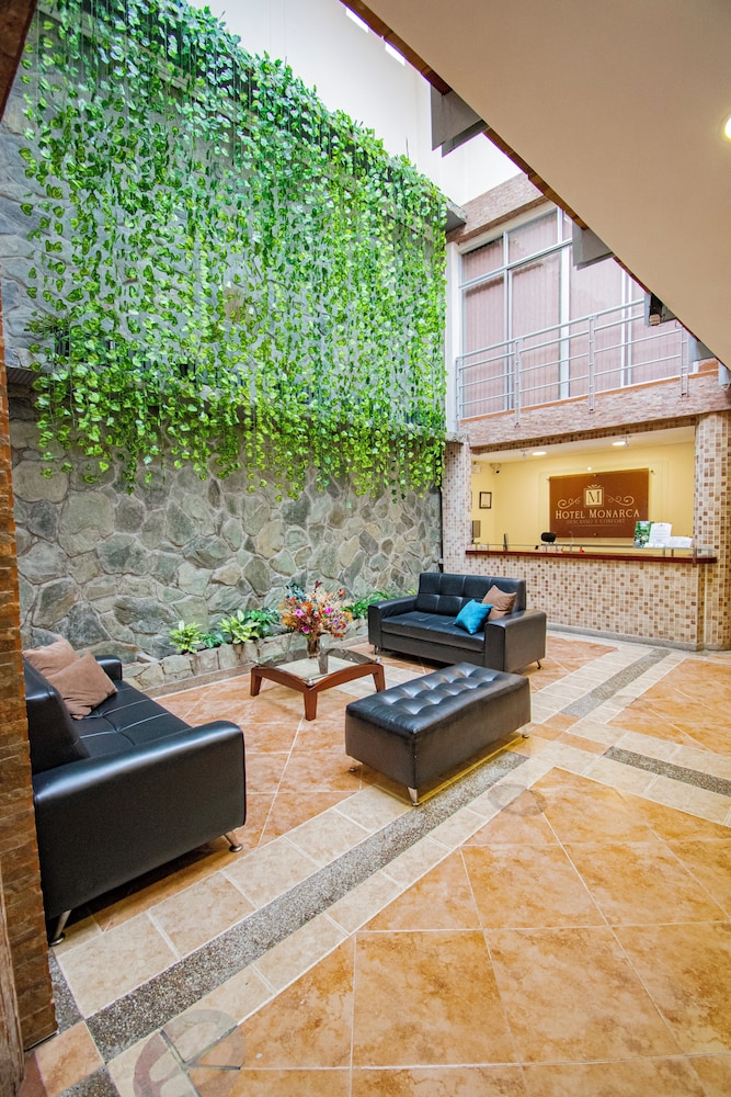 Hotel Mónaco Armenia in Armenia, Colombia